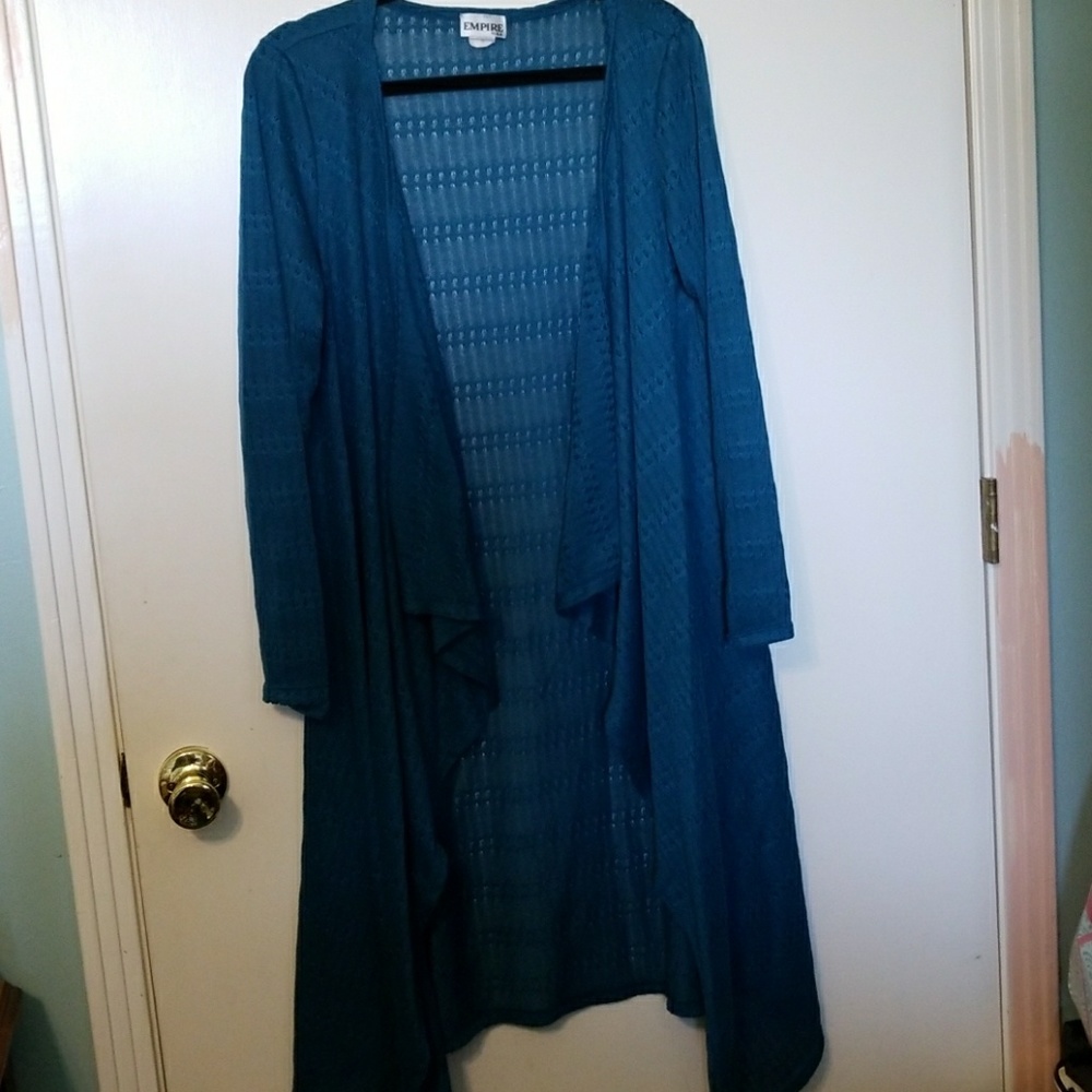Long sweater, lite weight , EUC